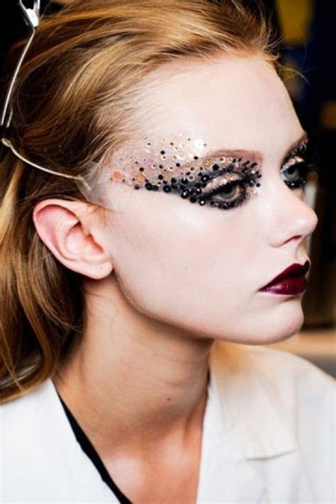 dior autumn makeup 2020|dior runway makeup.